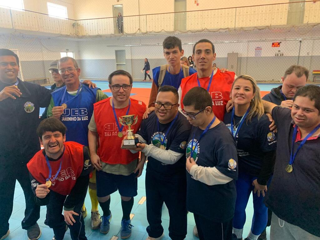 Torneio de futsal no Caminho da Luz promove inclusão